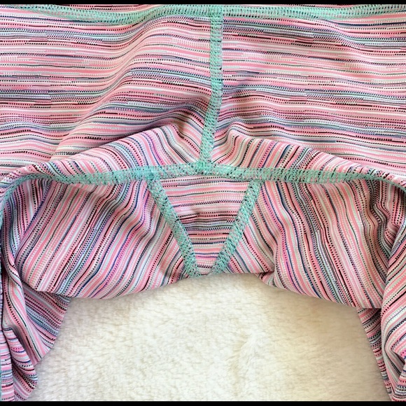 Lululemon Wunder Under Pink Cyber Stripe Leggings size 2 - Picture 10 of 11